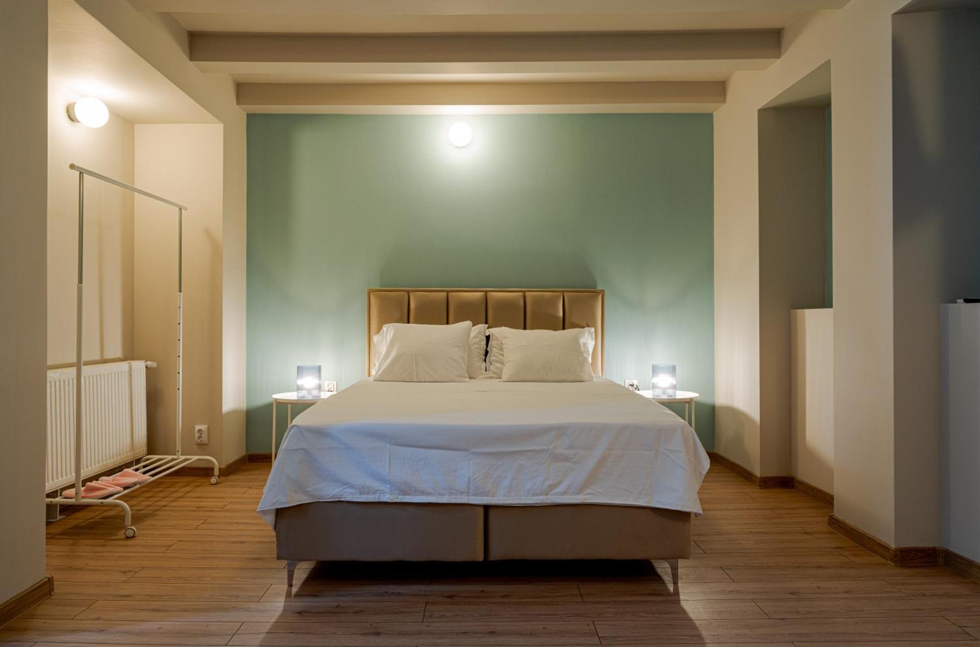 Romana Boutique Bukares Bagian luar foto