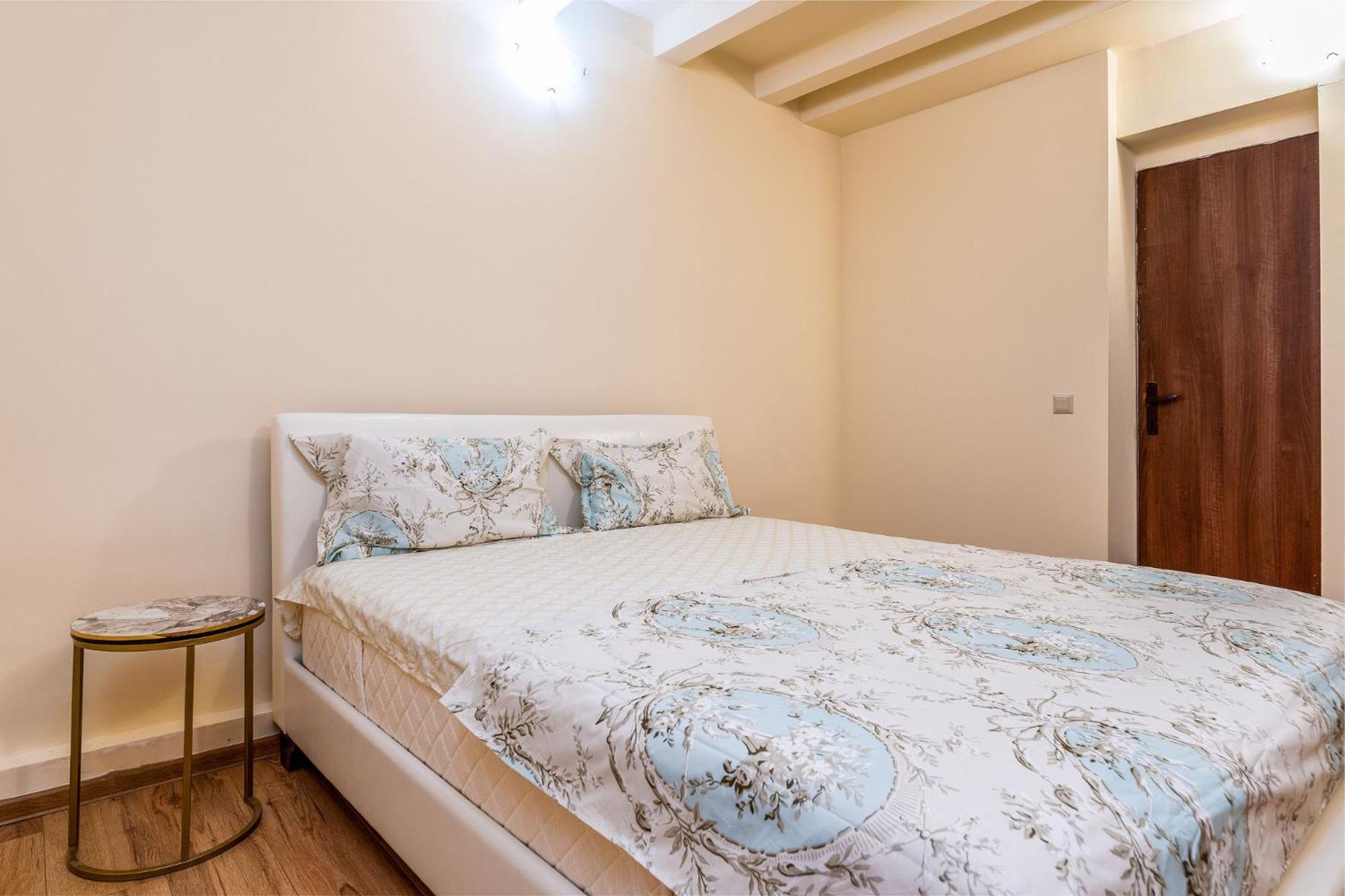 Romana Boutique Bukares Bagian luar foto