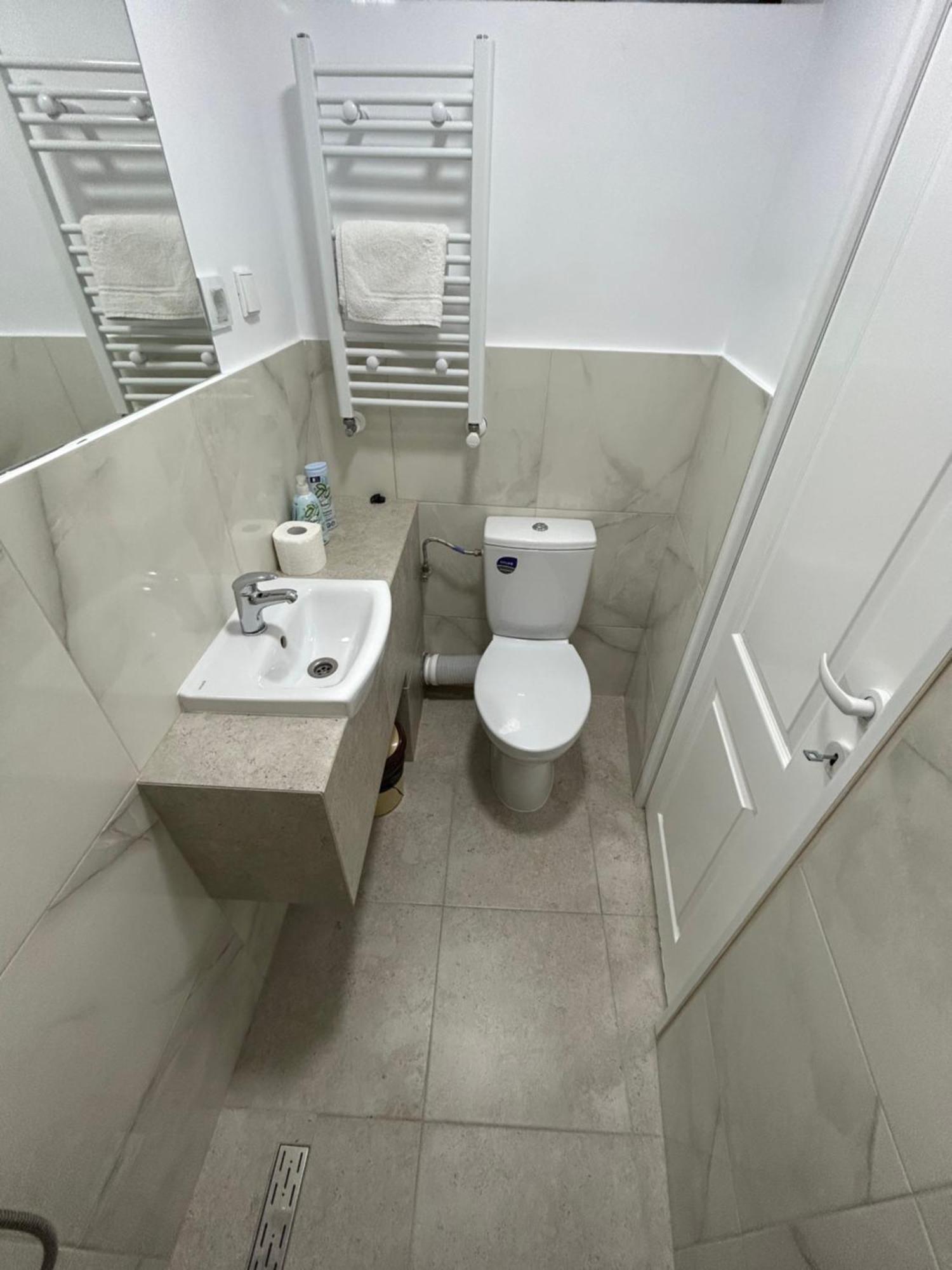 Romana Boutique Bukares Bagian luar foto